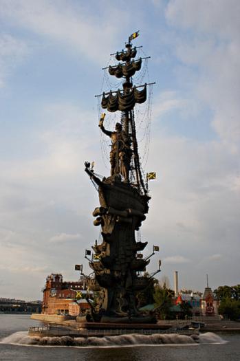 Peter the Great statue, Moscow