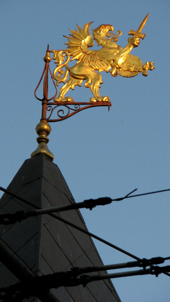 A symbolic dragon on top of Znamensky Monastery